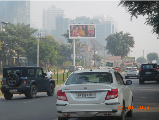 Unipole advertising nr Grand Hyatt gurugram - Gurugram