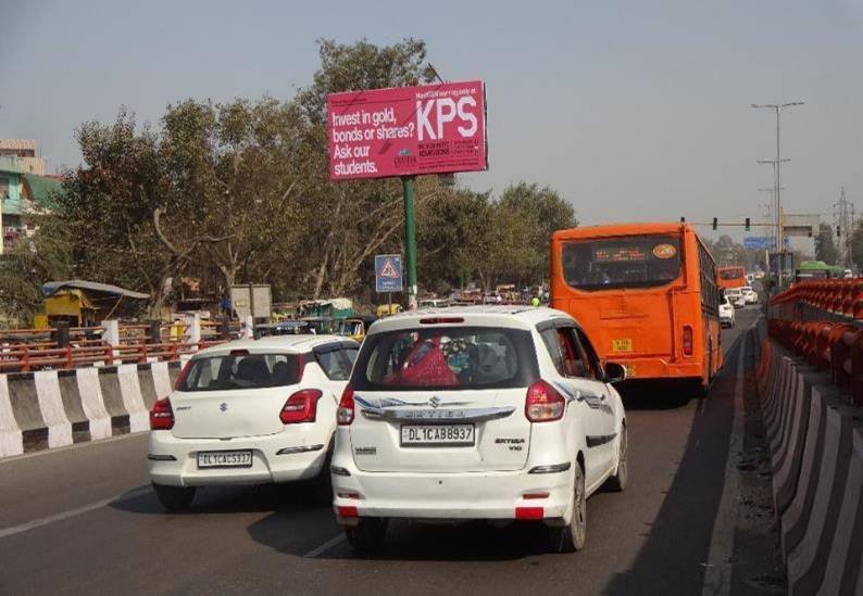 Unipole Advertising in Nand Nagri, Delhi - Delhi