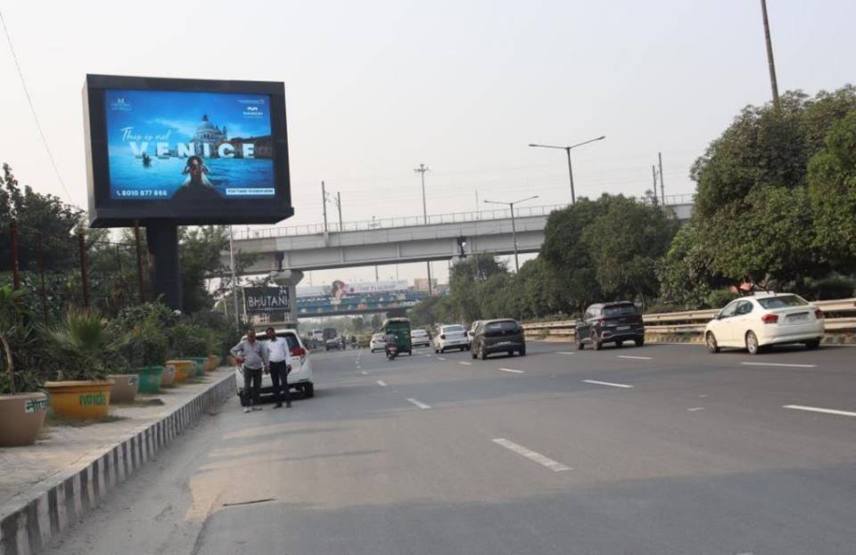 Digital billboards  Advertising in Mahamaya noida - Noida