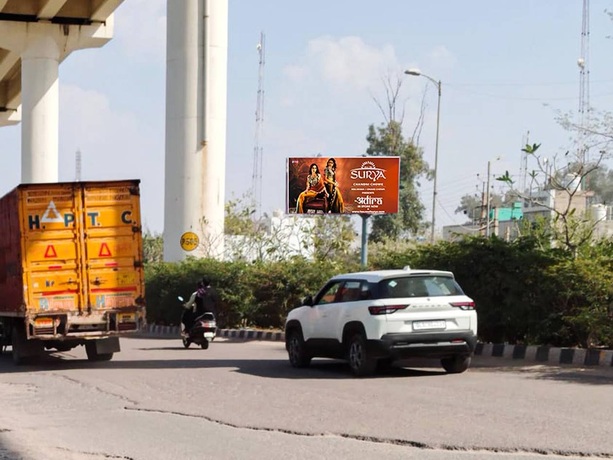 Billboard Advertising in Sector 51, Noida - Delhi