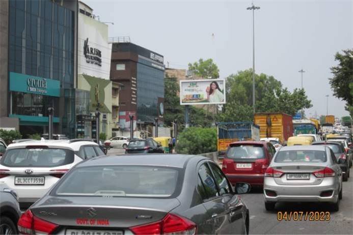 Unipole branding Lajpat Nagar Flyover delhi - Delhi