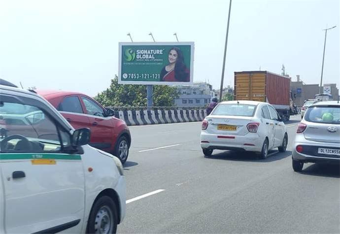 Highway hoarding near Mahipalpur delhi - Delhi