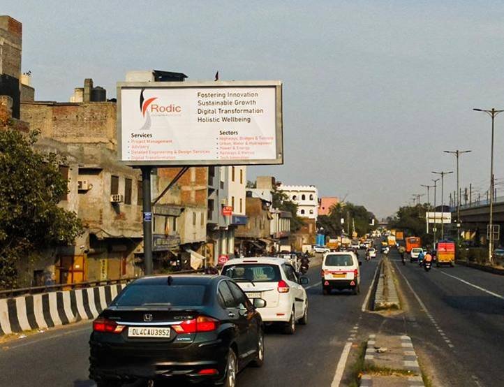 Hoarding Advertising in Towards Ghaziabad - Delhi