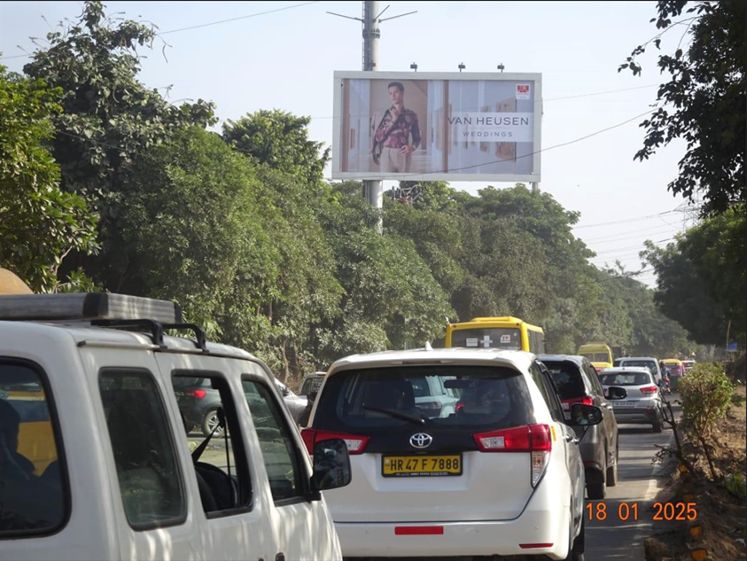 Unipole Advertising in Ardee City Sector 52 - Gurugram