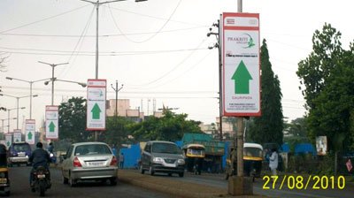 Pole Kiosk branding in Marine Lines mumbai - Mumbai