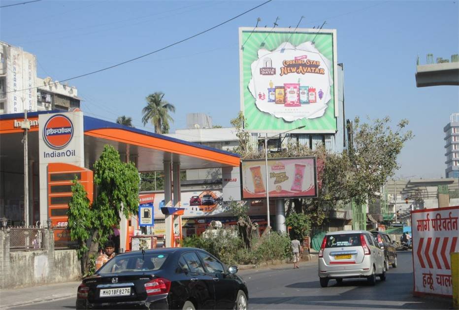 Hoarding branding nr Bandra S.V.Road mumbai - Mumbai