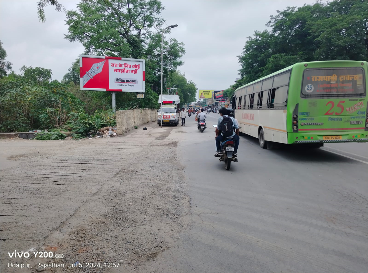 High-impact unipole billboard by leading Unipole Advertising Companies in Rajasthan, strategically placed on a busy highway for maximum brand visibility. High-impact unipole billboard by leading Unipole Advertising Companies in Rajasthan, strategically placed on a busy highway for maximum brand visibility.