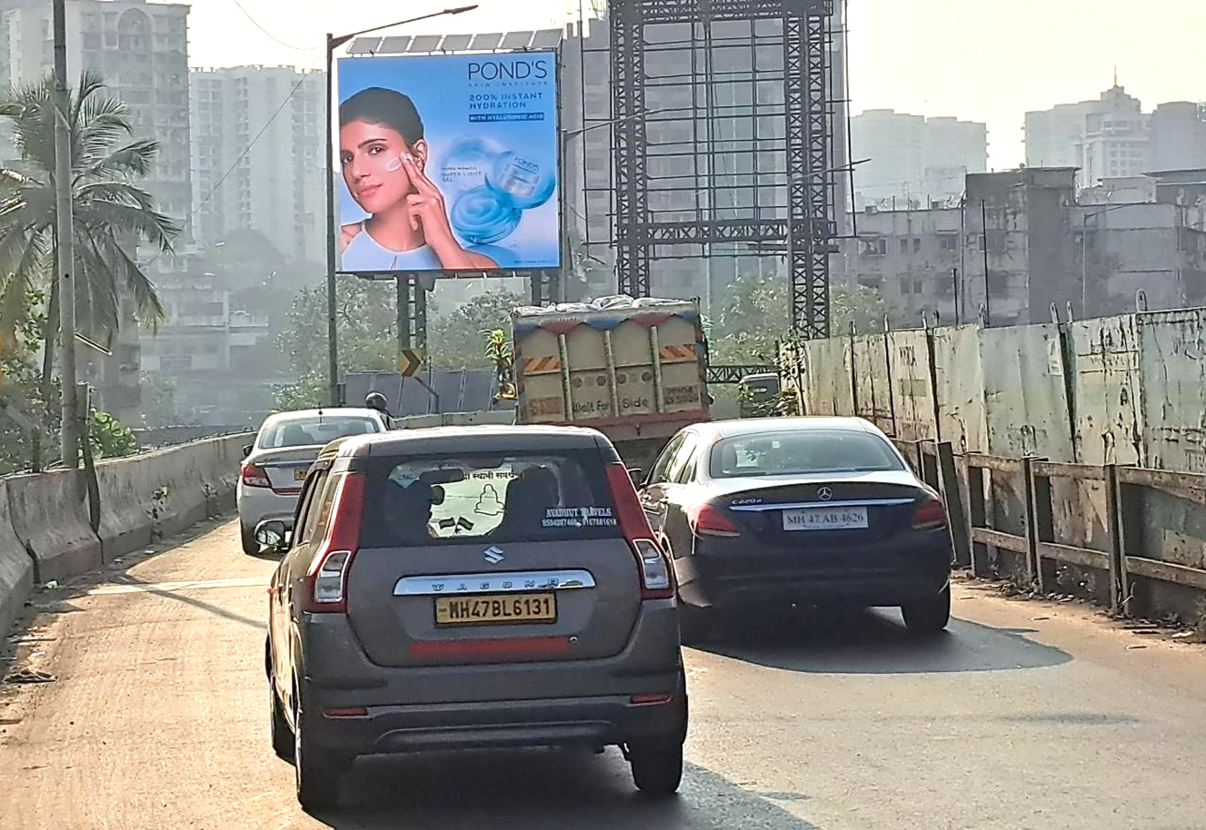 Hoarding Advertising Companies in Mumbai we strategically position your brand at the heart of Mumbaiās momentum Hoarding Advertising Companies in Mumbai we strategically position your brand at the heart of Mumbaiās momentum