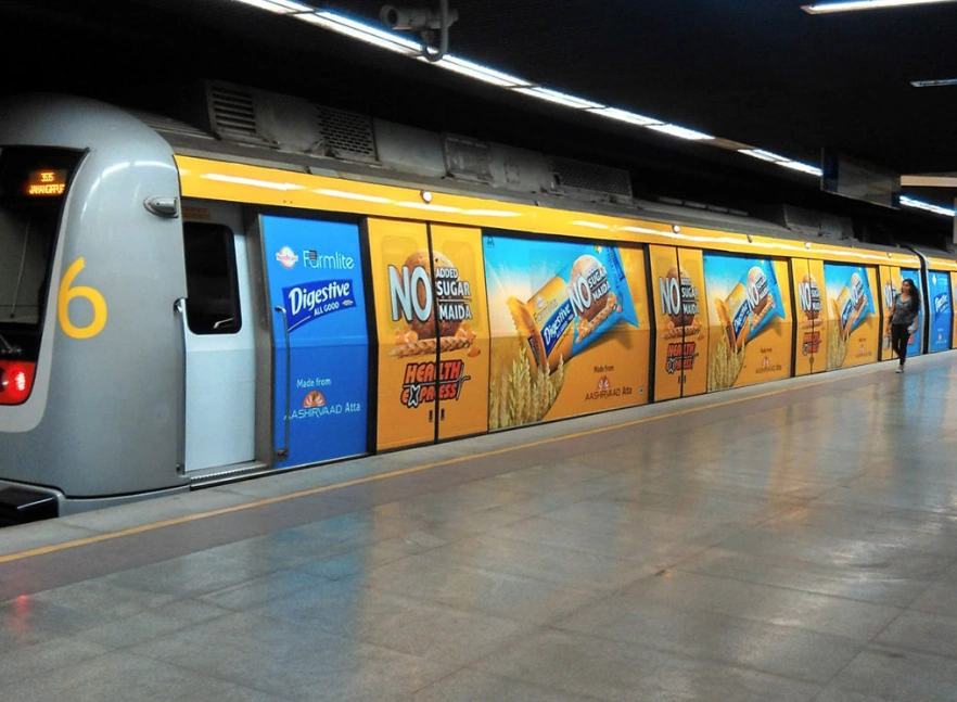 Metro Exterior Panel Advertising in Kamla Nagar Metro Station, UP - 