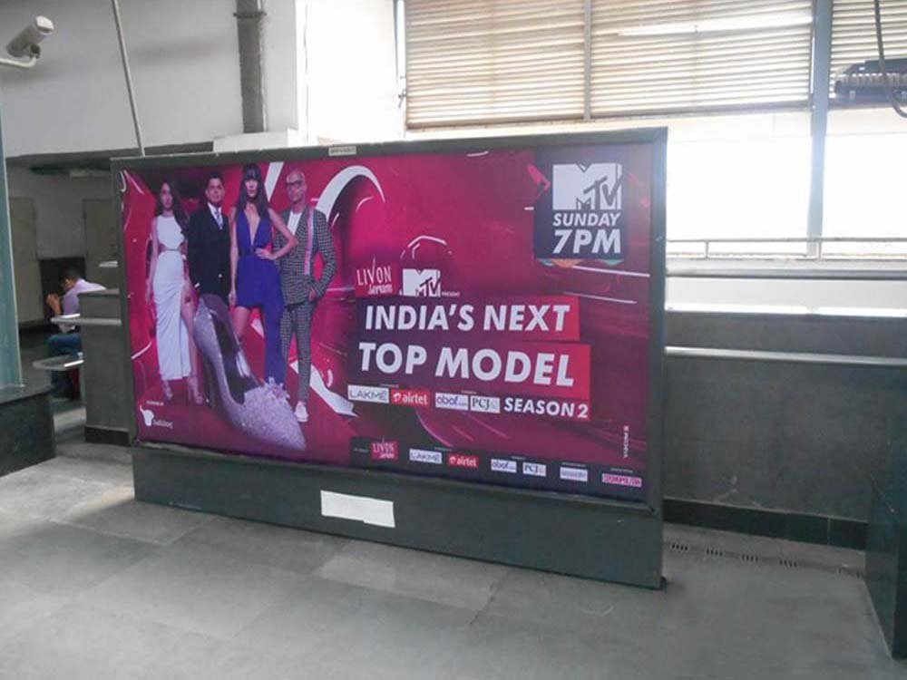 Metro Advertising Company in Supreme Court, Delhi - 