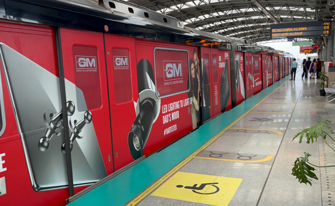 Metro Station Advertising Company In Seelampur, Delhi - 